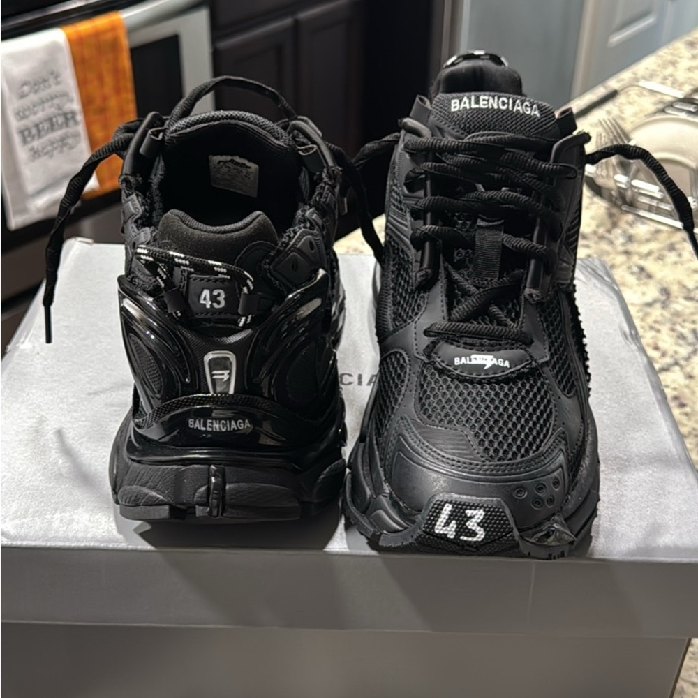 Balenciaga Men's Black Sneakers